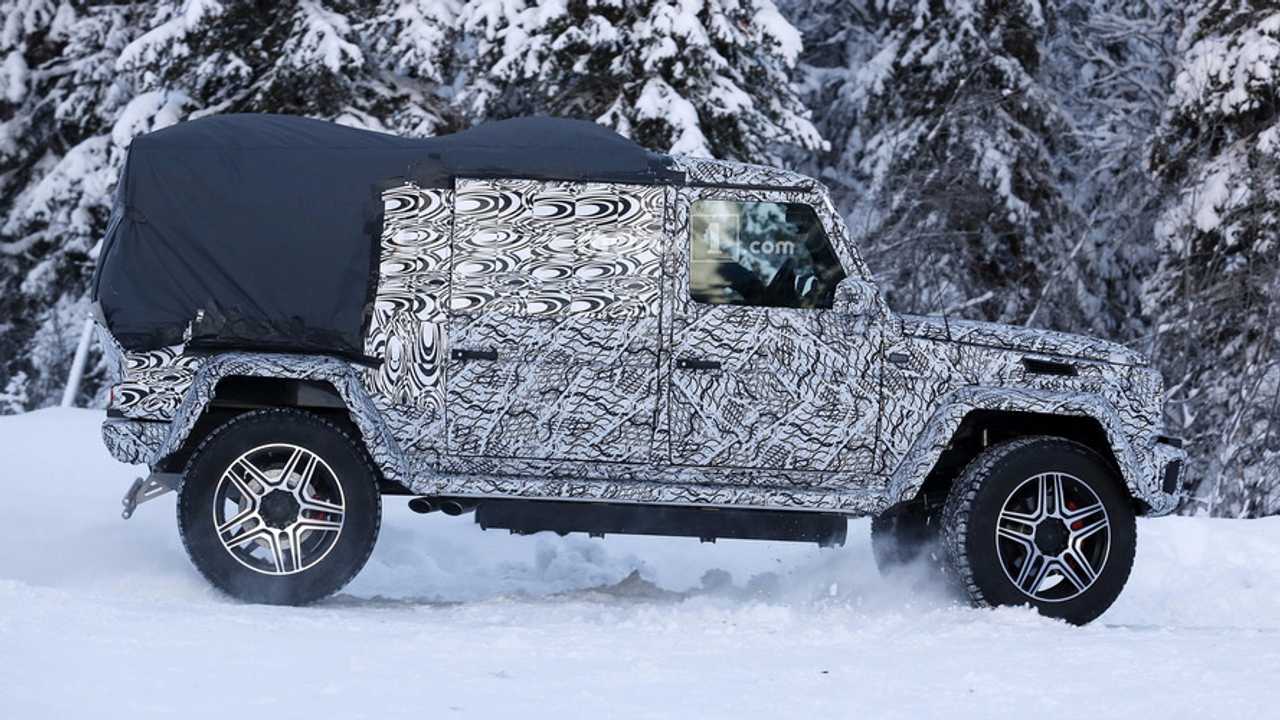 2018 Mercedes G-Class 4x4 pickup spy photo
