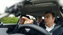Carlos Ghosn drives Infiniti Q50 autonomous prototype