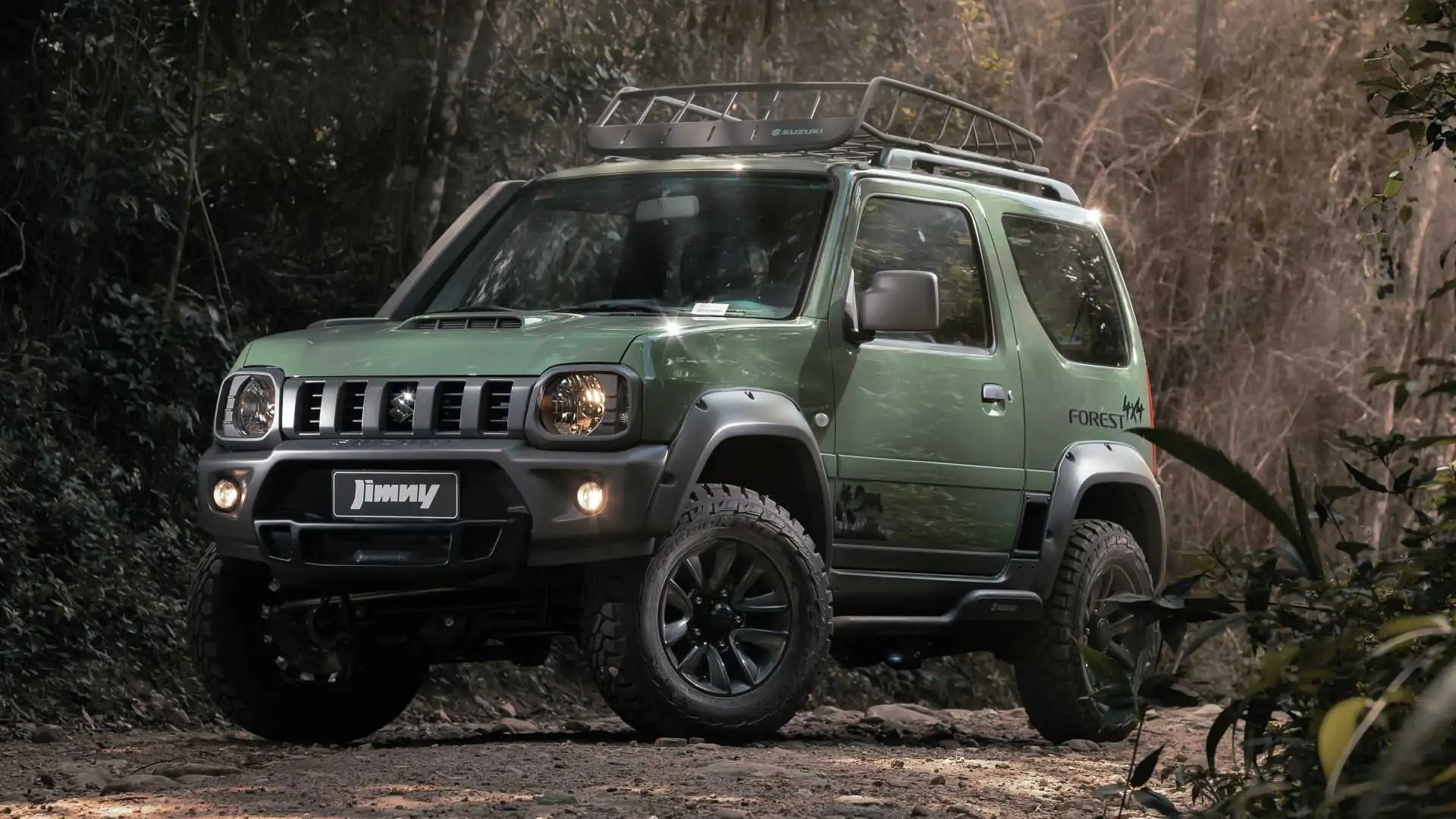 SUZUKI JIMNY × SEICO  FOREST MODEL Suzuki Jimny ganha série especial Forest por R$ 94.990