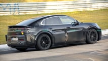 Porsche Cayenne Coupé EV (2027) Prototyp auf der Nordschleife