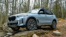 BMW X5 2025 con pacchetto Off-Road