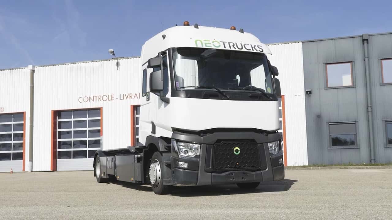 Used Renault diesel truck converted to electric by Neo Trucks