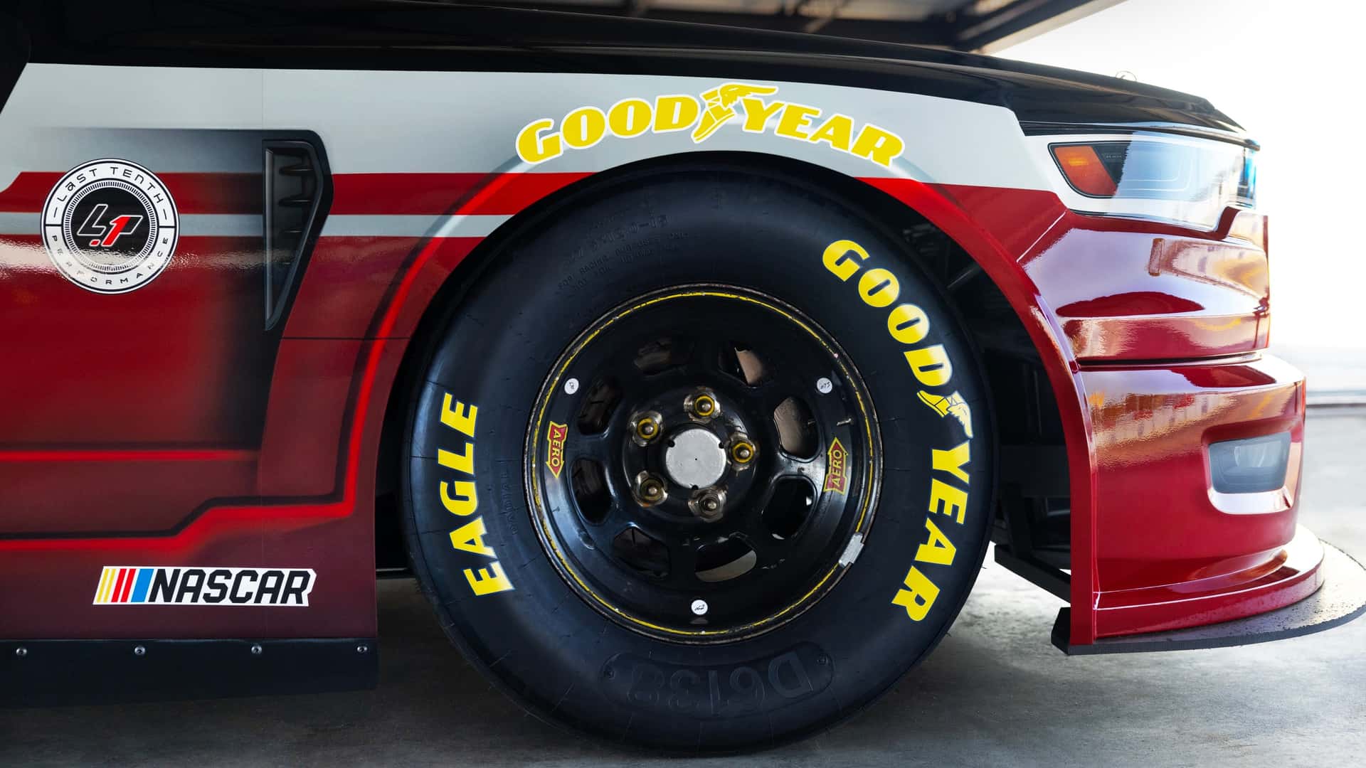 https://cdn.motor1.com/images/mgl/2N0e9p/s1/ram-1500-race-truck-concept.jpg