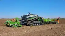 Jeremy Clarkson compra il robot AgBot T2 per la Clarkson's Farm