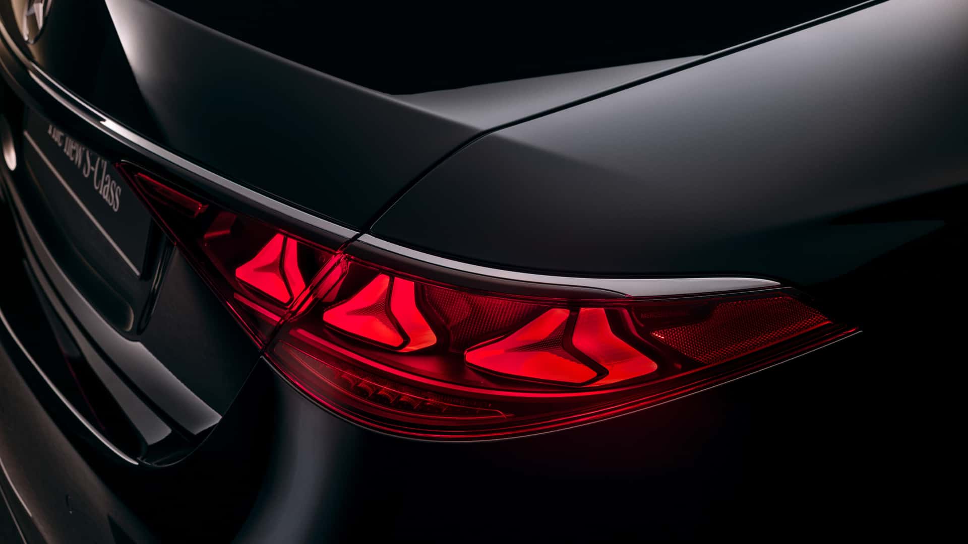 https://cdn.motor1.com/images/mgl/2N2R7n/s1/2027-mercedes-benz-s-class.jpg