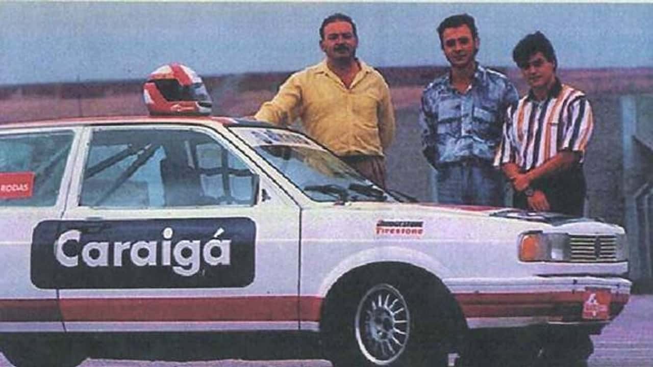VW Voyage na pista