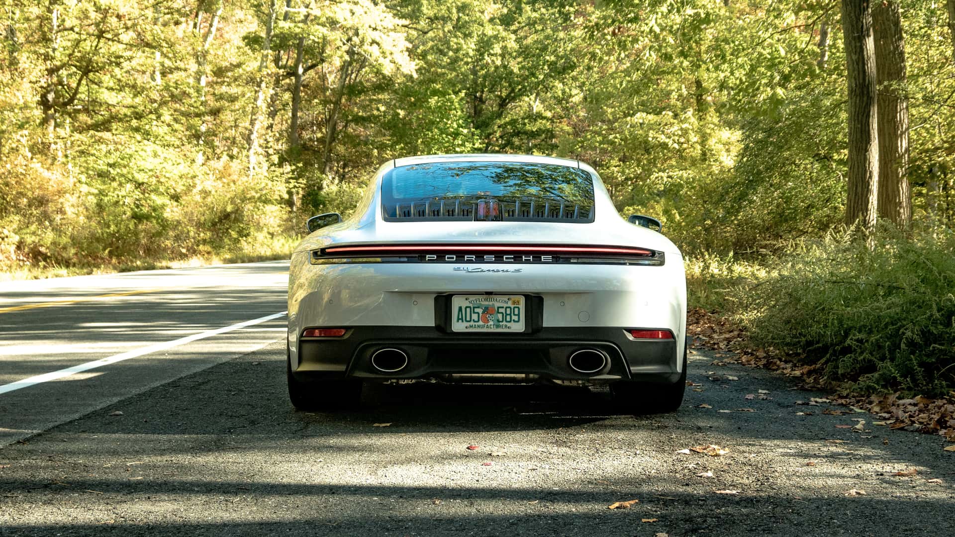 https://cdn.motor1.com/images/mgl/2N2v24/s1/2025-porsche-911-carrera-s.jpg