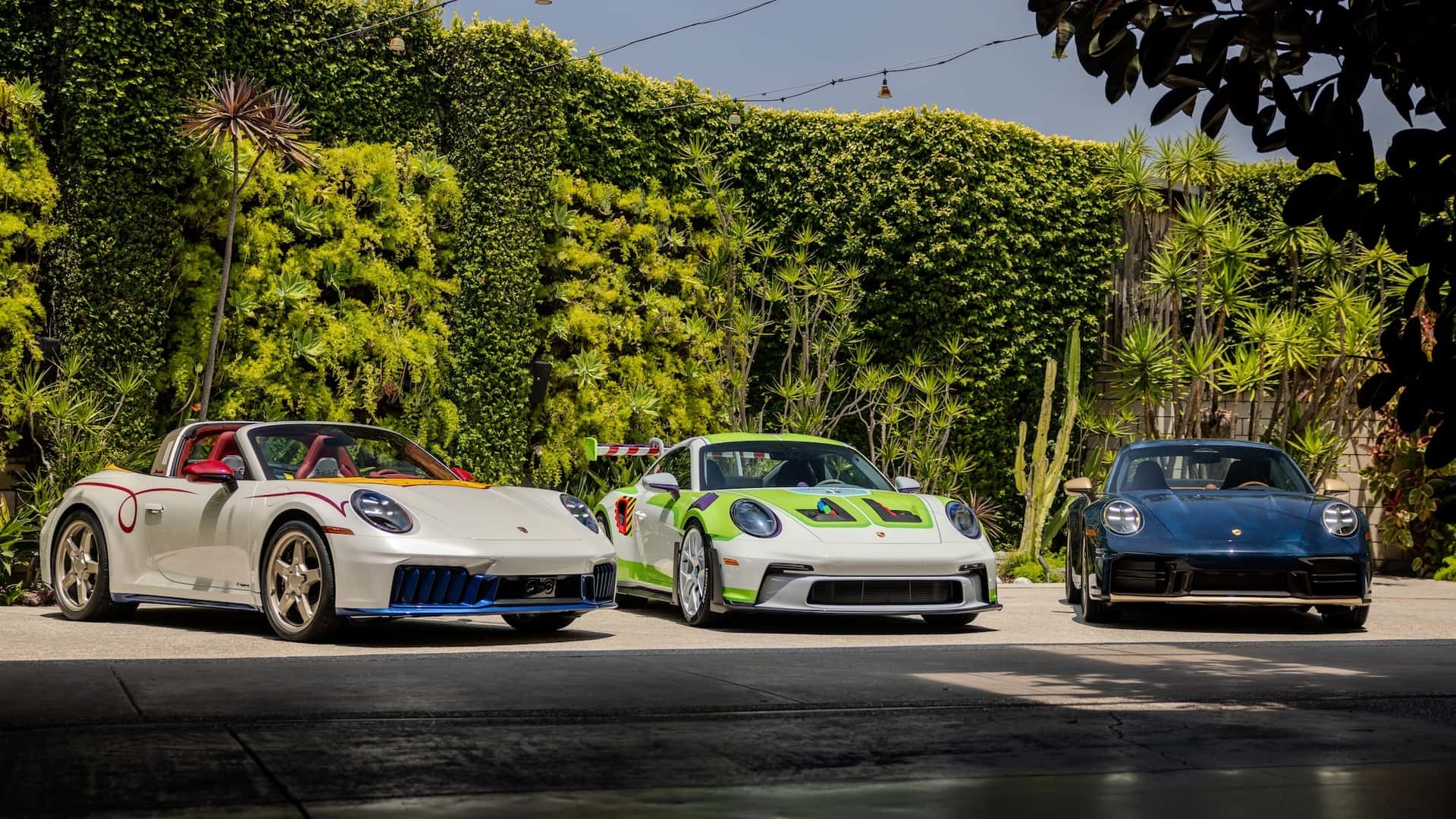 https://cdn.motor1.com/images/mgl/2N41QM/s1/porsche-and-pixar-toy-story-collaboration.jpg