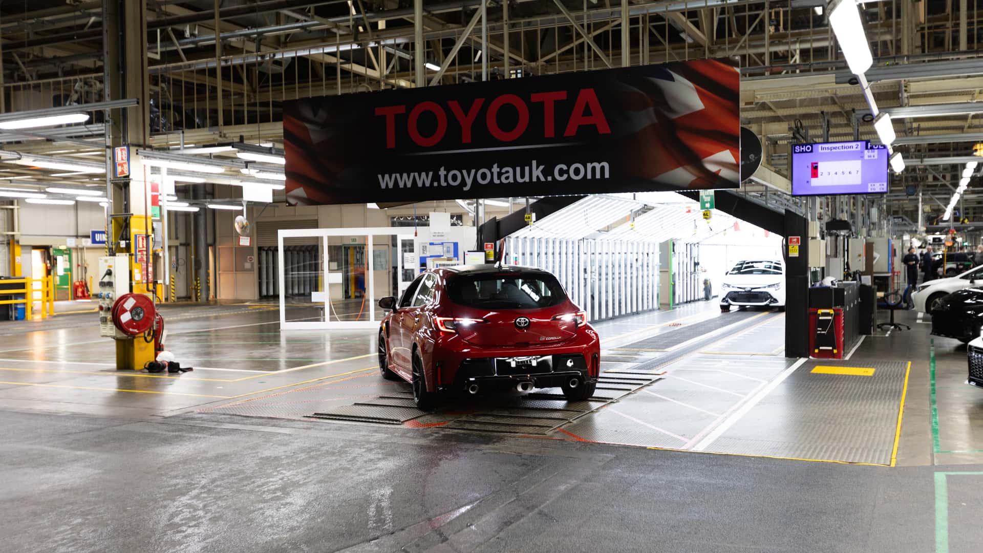 https://cdn.motor1.com/images/mgl/2N431M/s1/toyota-uk-production.jpg