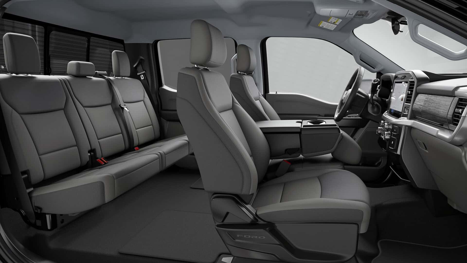 https://cdn.motor1.com/images/mgl/2N46Bn/s1/ford-f-150-xlt-2026.jpg