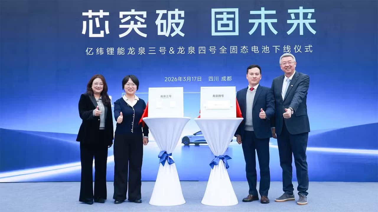 Le fournisseur de Tesla présente deux batteries à l’état solide