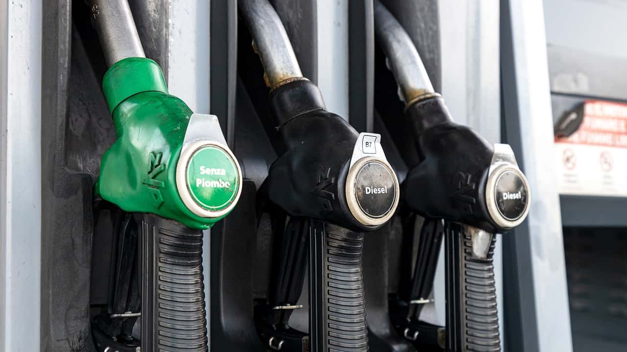 Pompa di benzina e gasolio