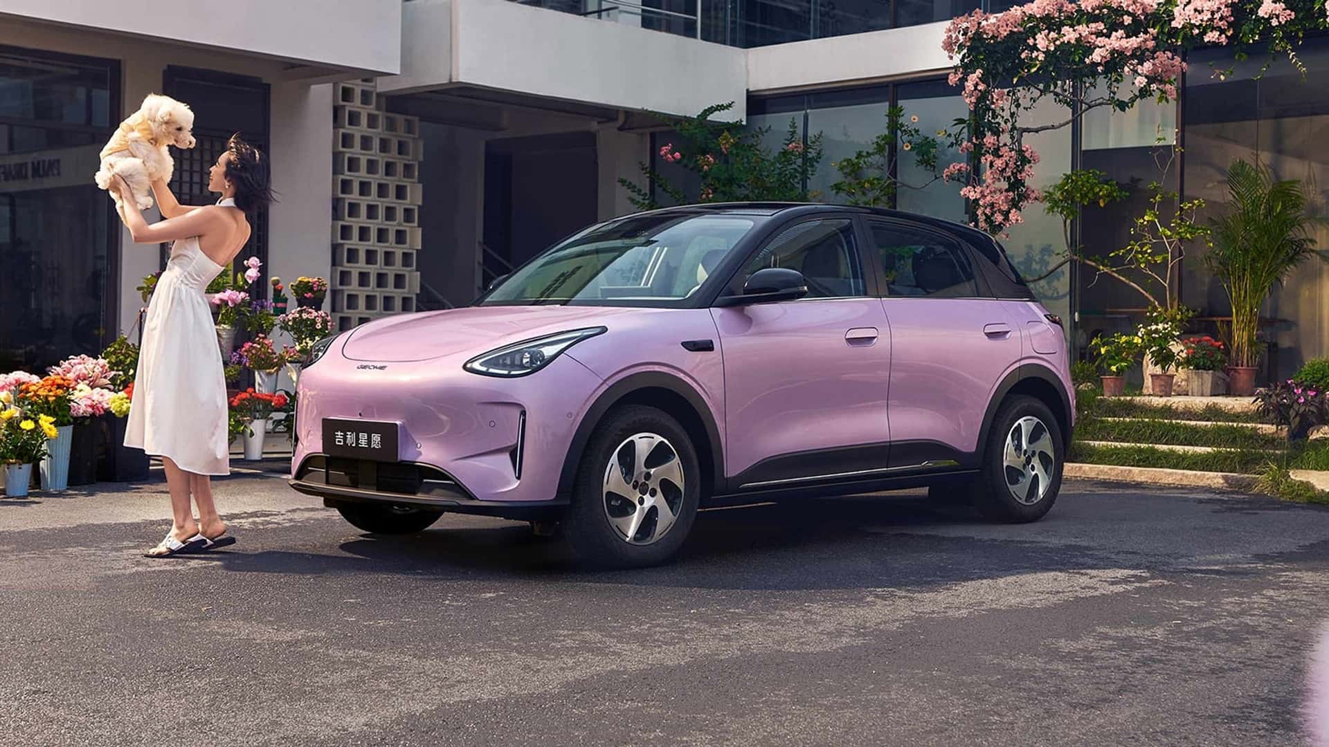 El coche más vendido de China, el Geely Xingyuan (EX2), se actualiza con más tecnología y menor precio