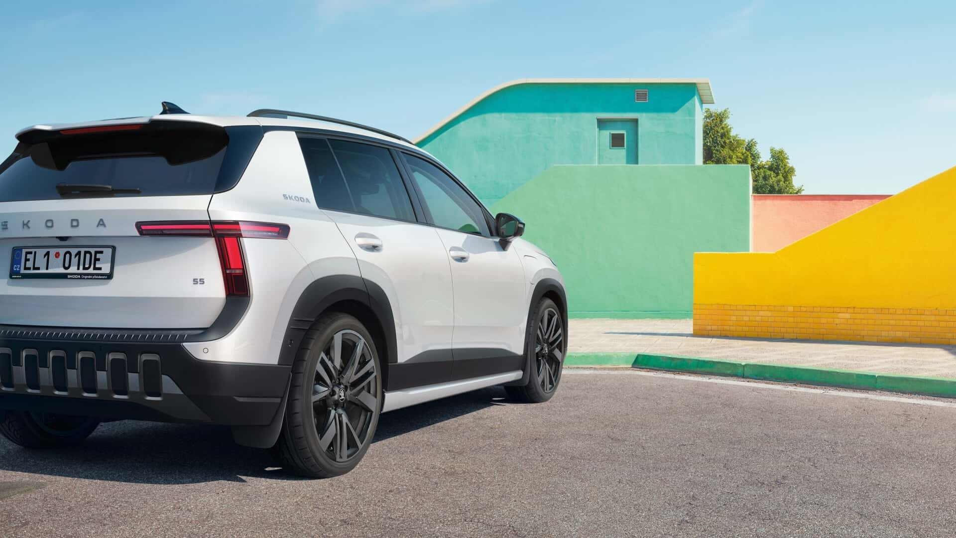 https://cdn.motor1.com/images/mgl/2N4Krp/s1/2026-skoda-epiq.jpg