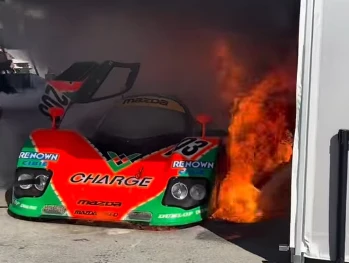 大暴走 Mazda 767B Fire At Laguna Seca Shocks Monterey Car Week