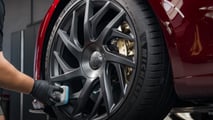 Tesla Model S Plaid Signature Edition 001 Final Wheel Detailing