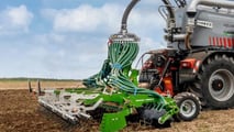 Amazone Catros pro con liquami: erpice e Vogelsang insieme