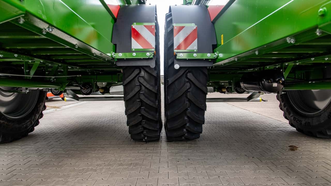 BERGMANN presenta i nuovi pneumatici VF 520/85 R50 Trelleborg per i spandiconcime ribassati M e TSW 2140 E: omologazione EU CoC inclusa