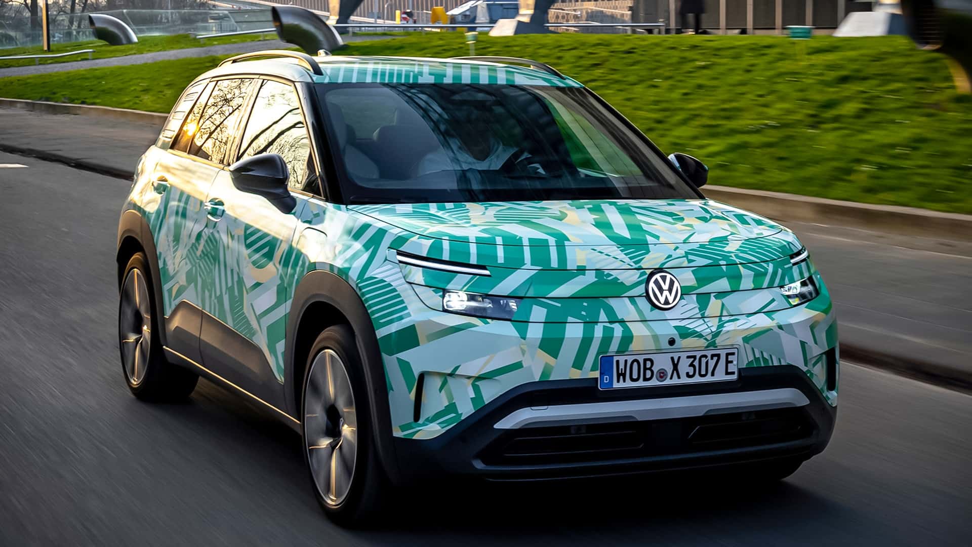 Volkswagen Revela el ID. Cross: El Eléctrico Asequible que Europa Esperaba