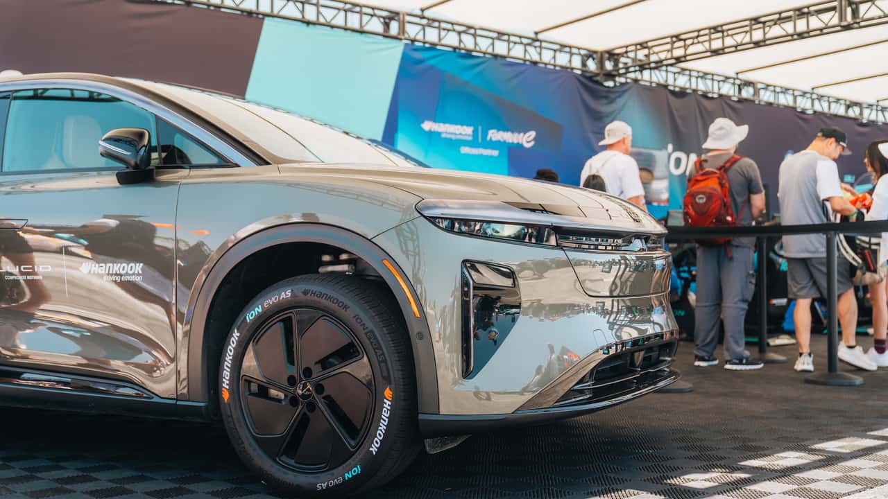 Hankook’s Auto Alley Ride & Drive Zone at Electrify Expo