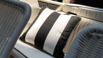 Spiaggina Stripes by Garage Italia e Mariaflora