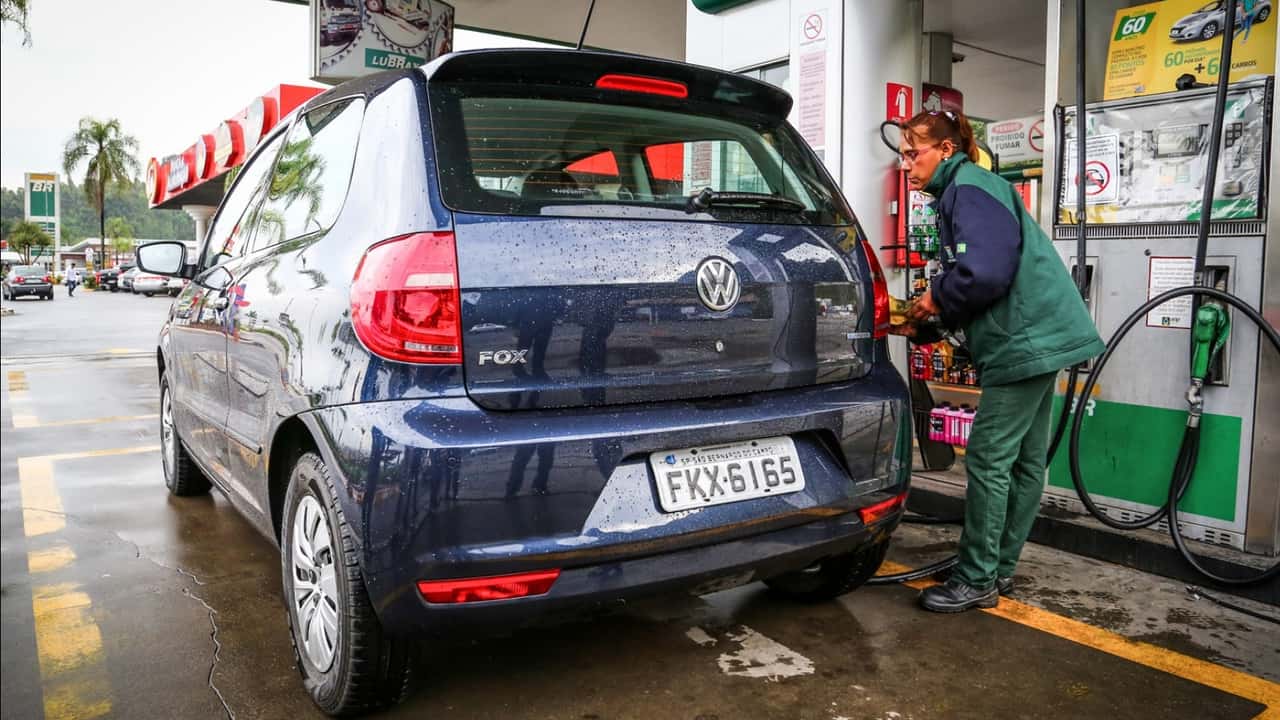Oficial: conselho aprova aumento do teor de etanol na gasolina para 32%