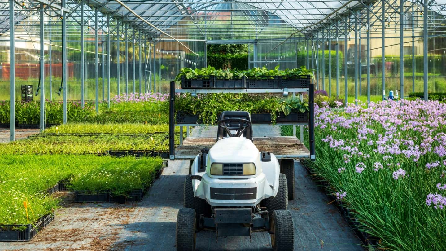Florovivaismo: 10,5 mln e la nuova legge — cosa cambia per trattori e macchine