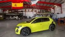 Presentación del  nuevo Peugeot E-208 en el 40º aniversario del 205