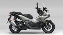 23 Honda ADV160_Pearl Smoky Gray RHP