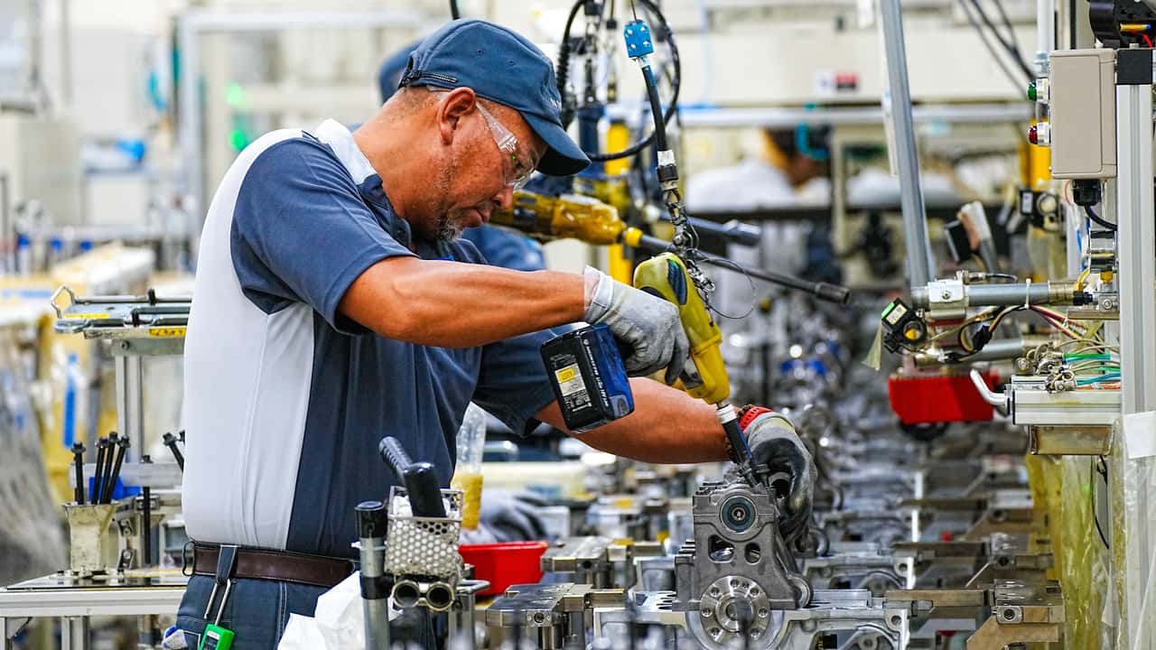 Nissan's Yokohama Plant builds its 40-millionth engine. 