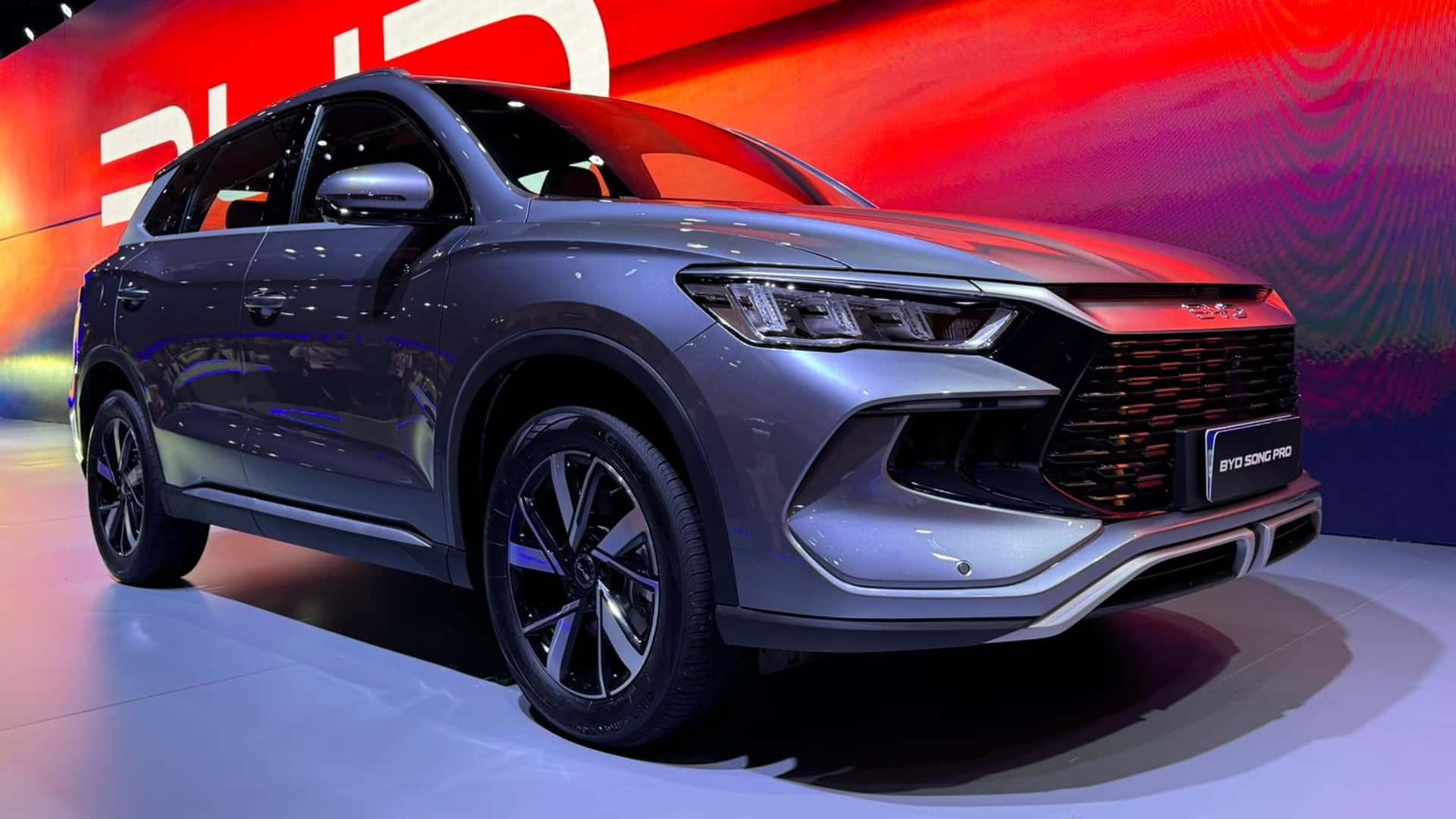 BYD Song Pro é lançado em duas versões por a partir de R$ 189.800