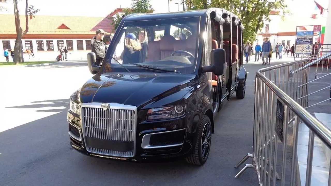 Прогулочный электрокар Aurus