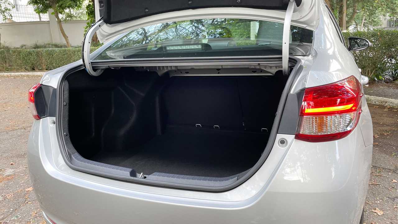 Toyota Yaris Sedan XS 2023