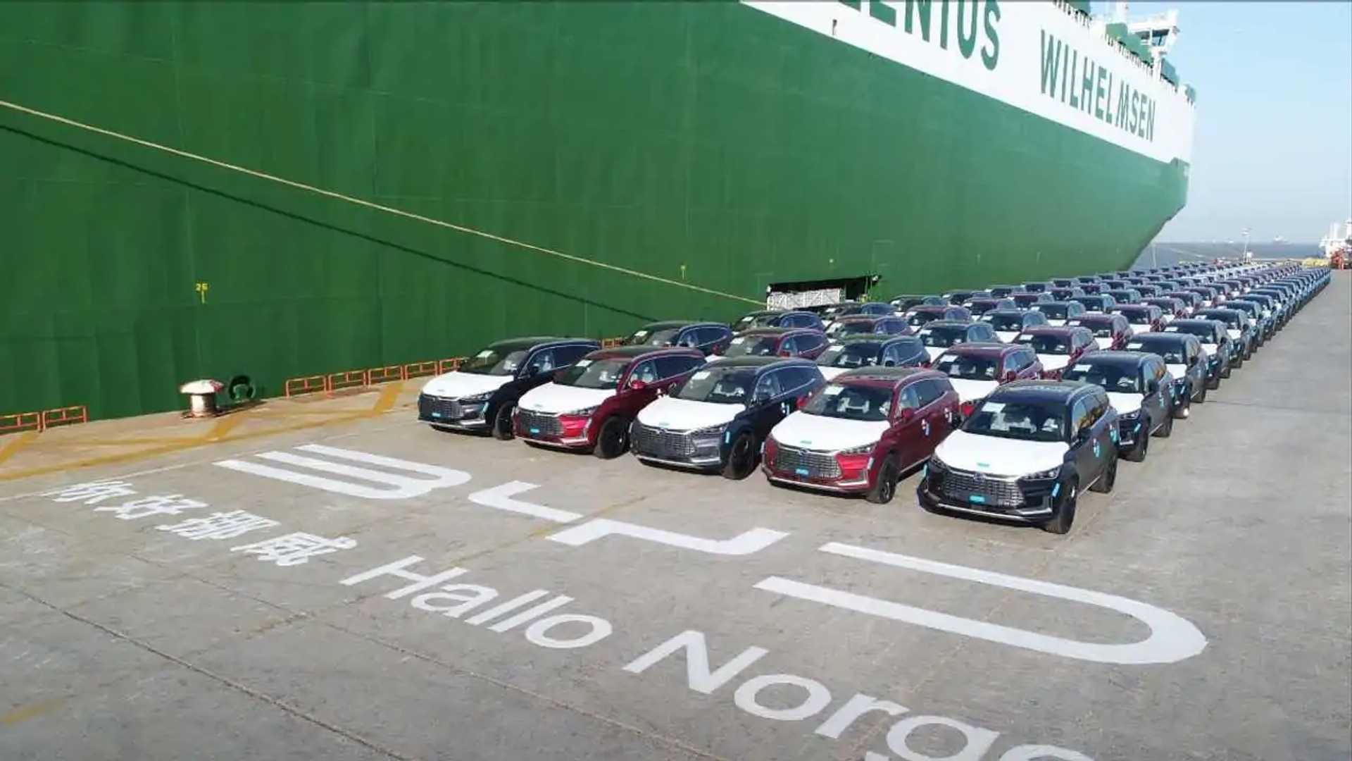 Eine Charge von BYD bereit, nach Europa zu fahren