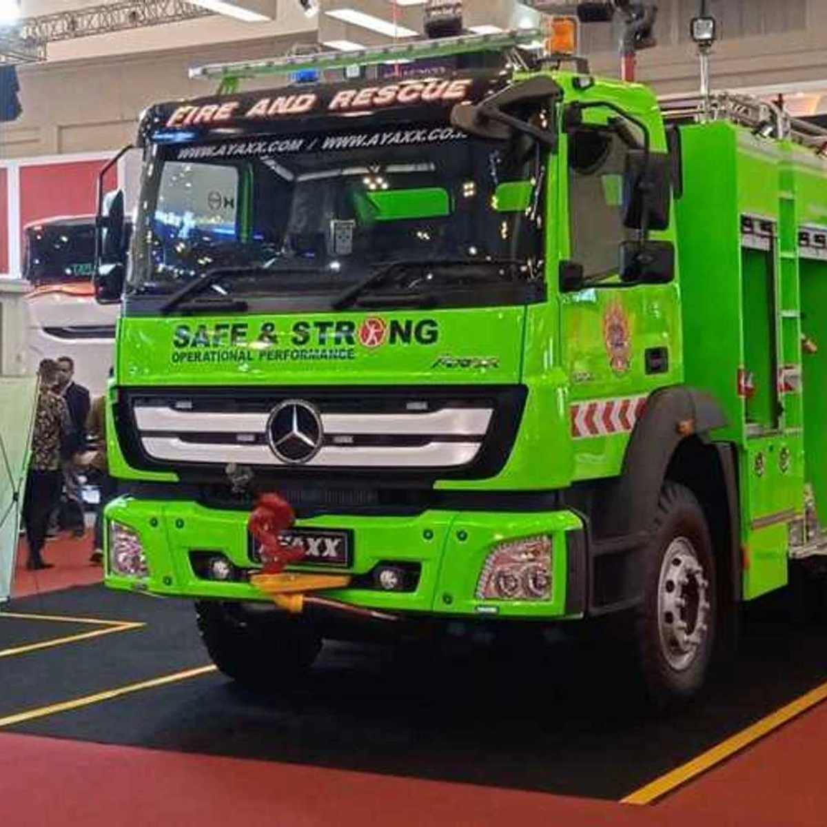 Telefonda semiz odamlar bilan jinsiy aloqa