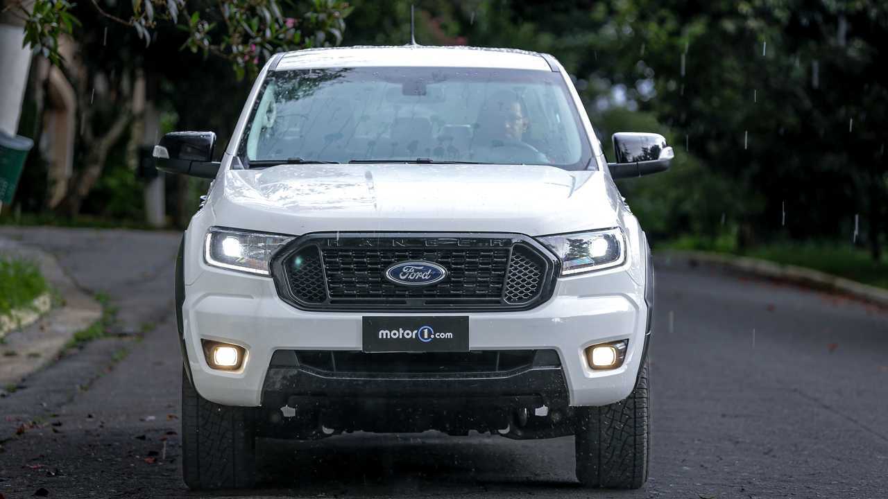 Visão frontal da Ranger FX4