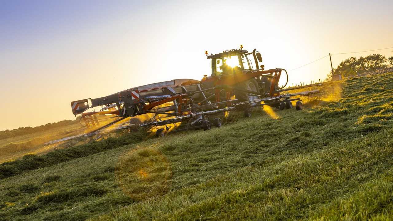 Massey Ferguson: upgrade ranghinatore MF RK 1404 TRC-PRO Gen2
