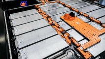 Il nuovo servizio di analisi e riparazione di batterie per auto elettriche di Porsche