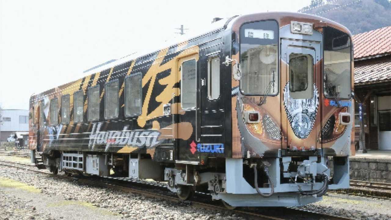 Suzuki Hayabusa Train Wrap