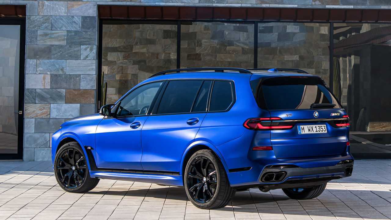 BMW X7 M60i xDrive (2022)