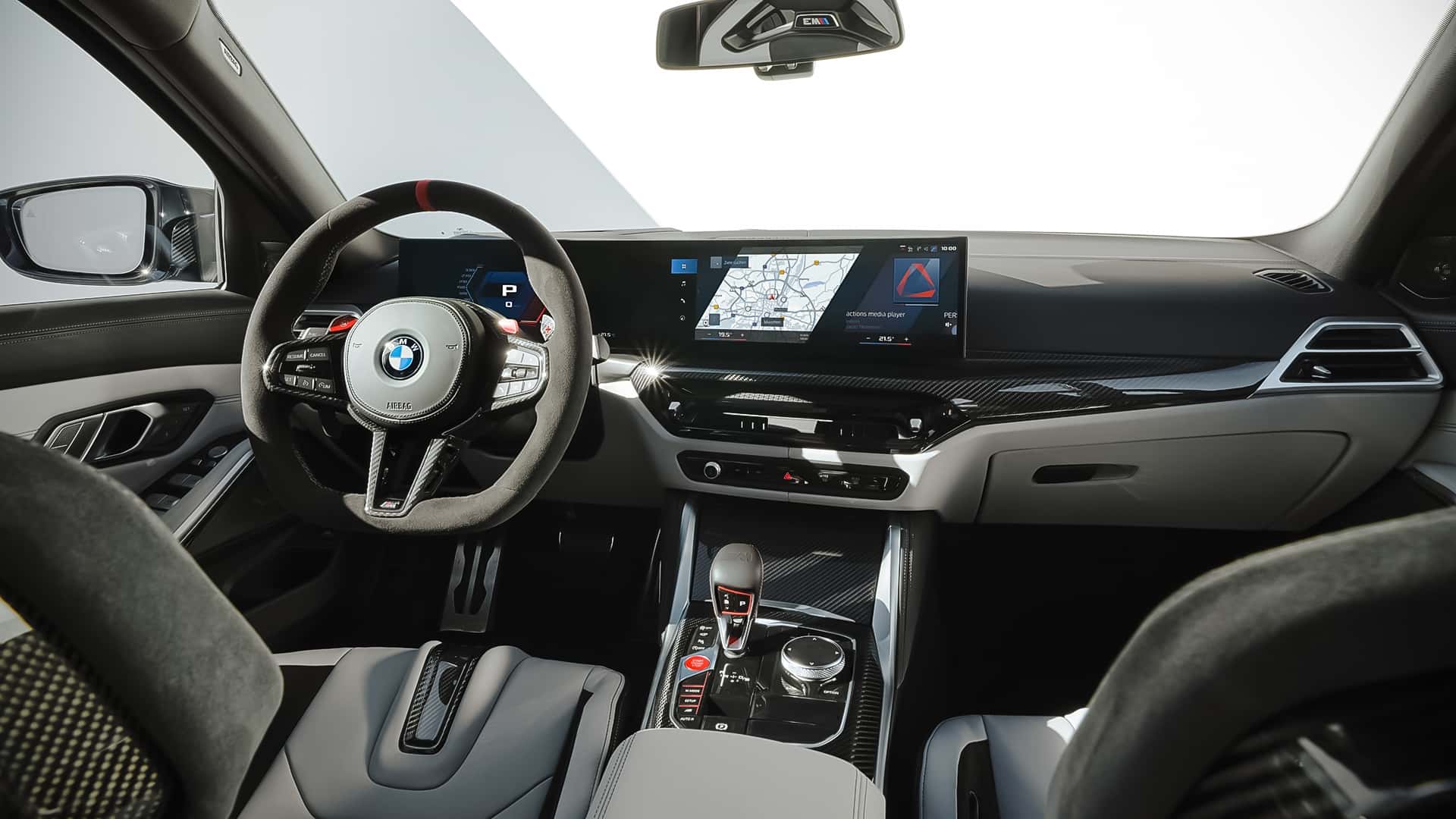 https://cdn.motor1.com/images/mgl/2NQRmE/s1/bmw-m3-cs-touring-2025.jpg