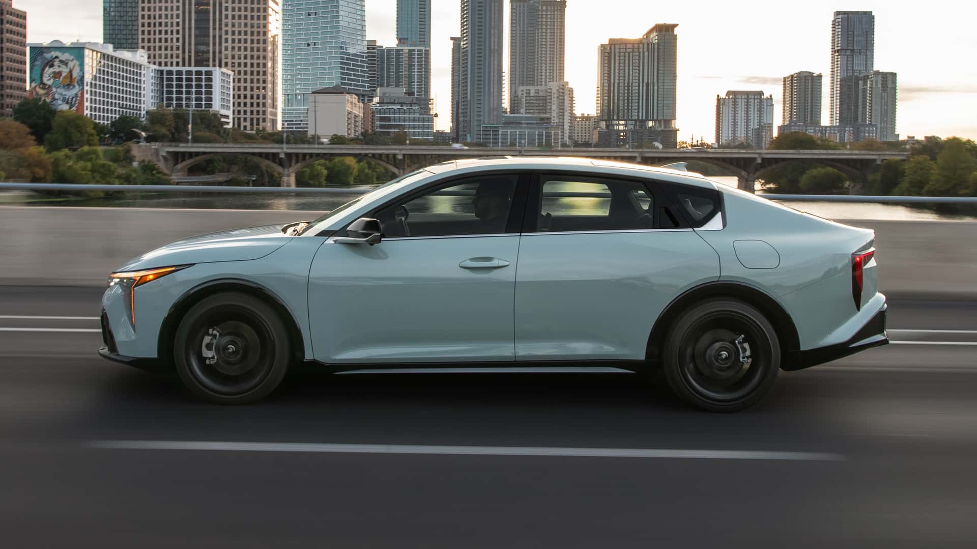 2025-kia-k4-gt-line-turbo.jpg