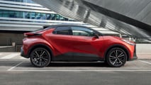 Toyota C-HR 2025 Lounge Hero