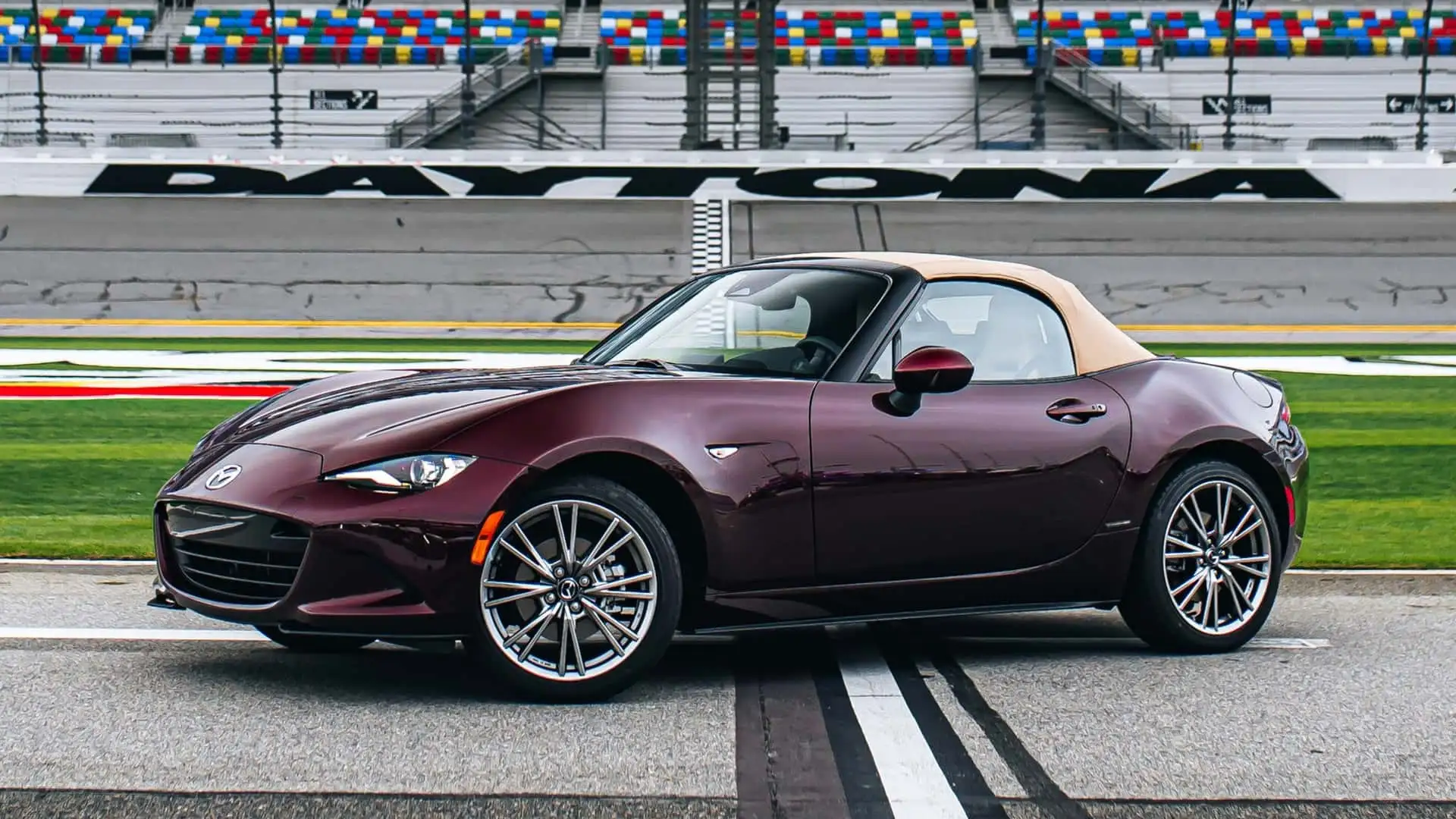 https://cdn.motor1.com/images/mgl/2NQojk/s1/2025-mazda-mx-5-miata-35th-anniversary.webp
