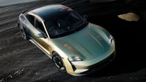 Porsche Taycan Turbo S Celestial Jade (2024)
