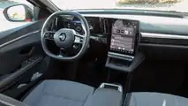 Renault Megane E-Tech elettrica (2023), la prova