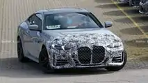 BMW Serie 4 Coupé restyling, le prime foto spia