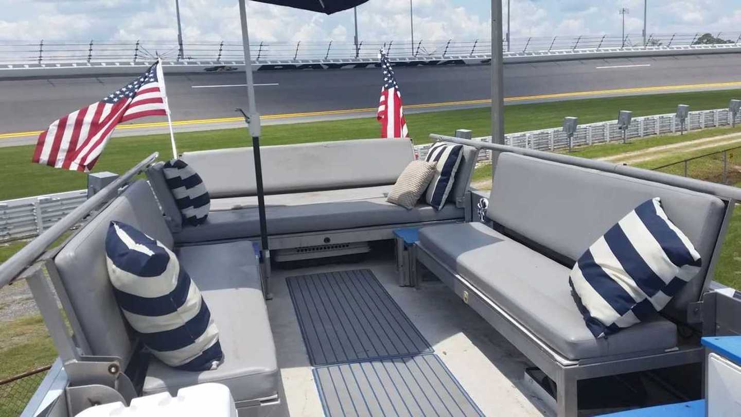 Top RVs To Rent For Attending A NASCAR Race