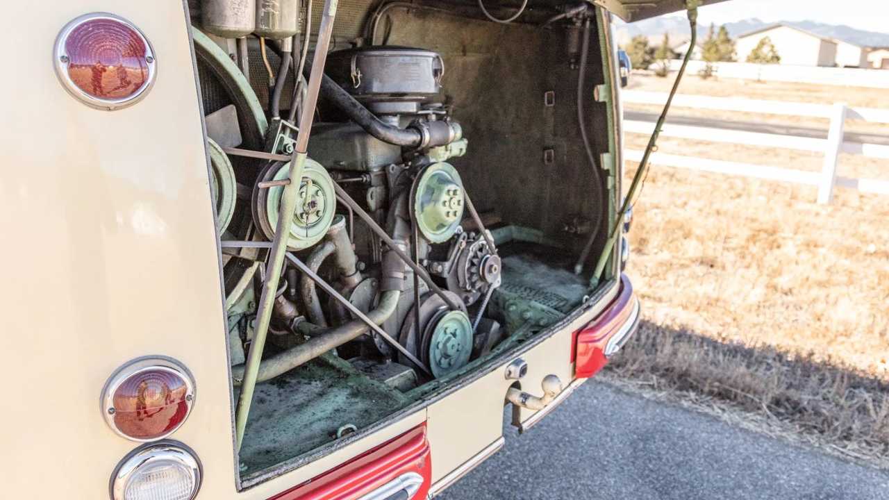Il Mercedes-Benz O321H 1961 trasformato in Motorhome