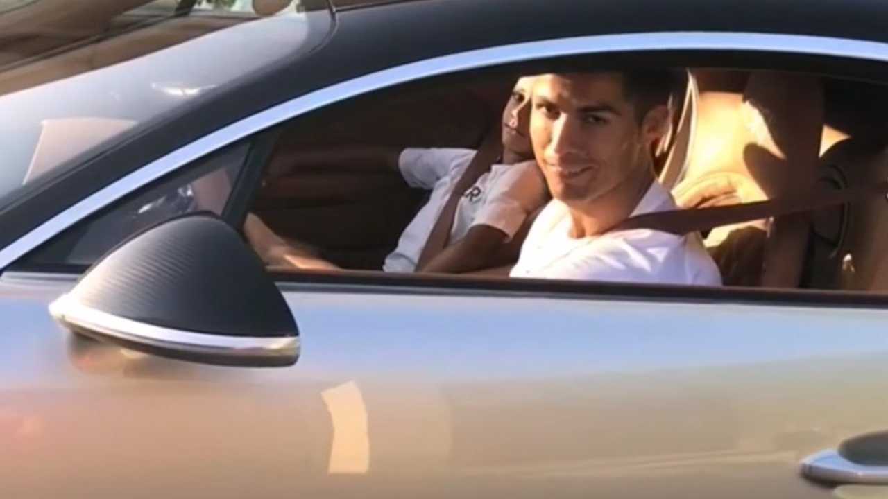 ronaldo bugatti chiron